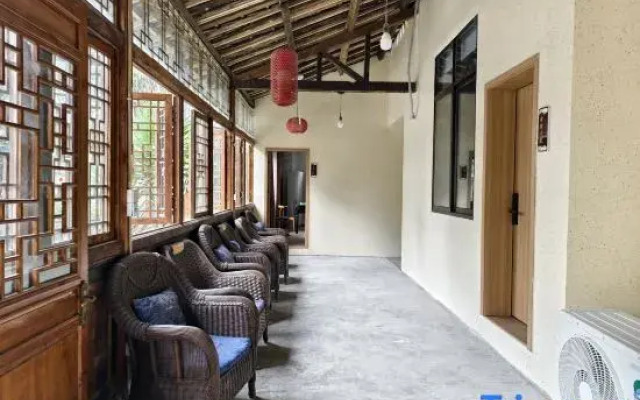 Qingyi Courtyard