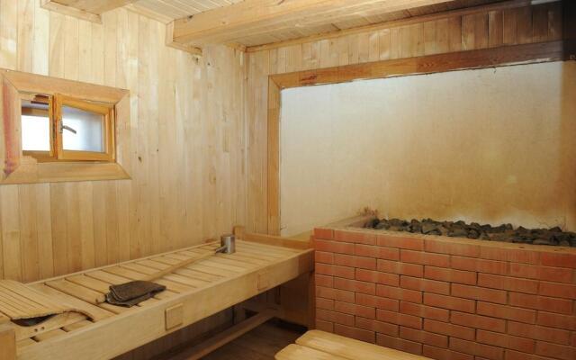 Tri Bani Guest House