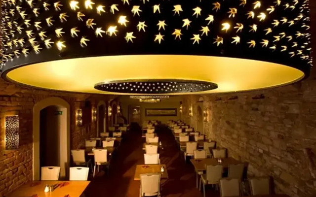 Rott Hotel