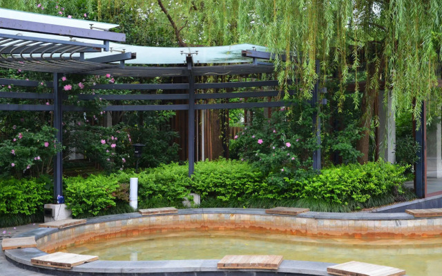 Phoenix Hotspring Resort