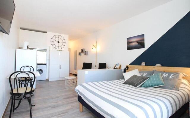 Appartement Balaruc-les-Bains, 1 pièce, 2 personnes - FR-1-553-83