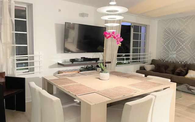 Carlyle Suite