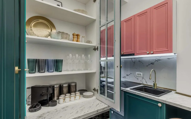 Holt - The Great Gatsby