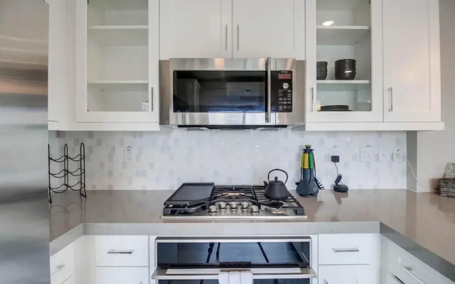 Santa Barbara Loft