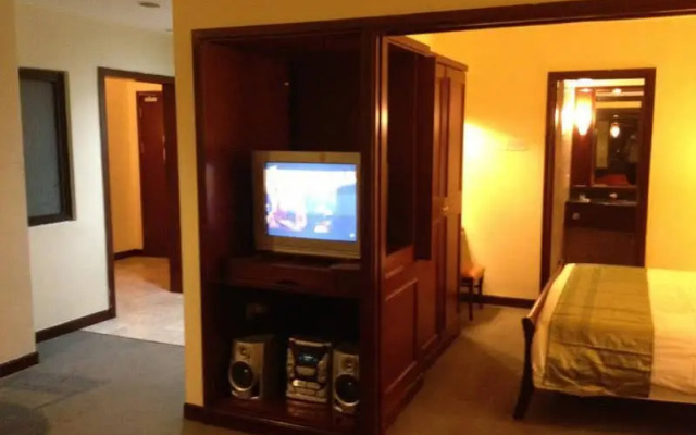 Majestic Service Suite At Times Square