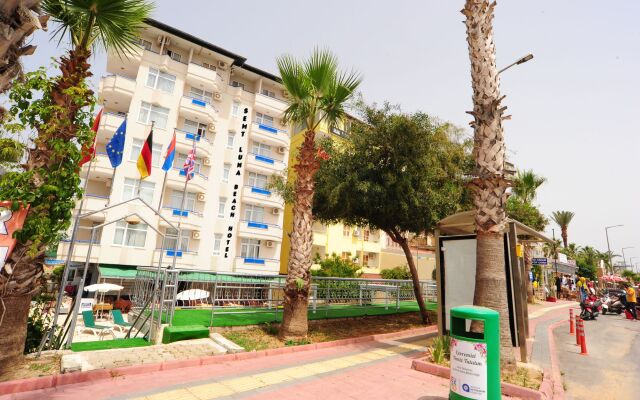 Semt Luna Beach Hotel