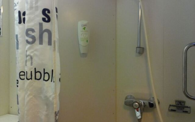 Laivahostel S/S Bore