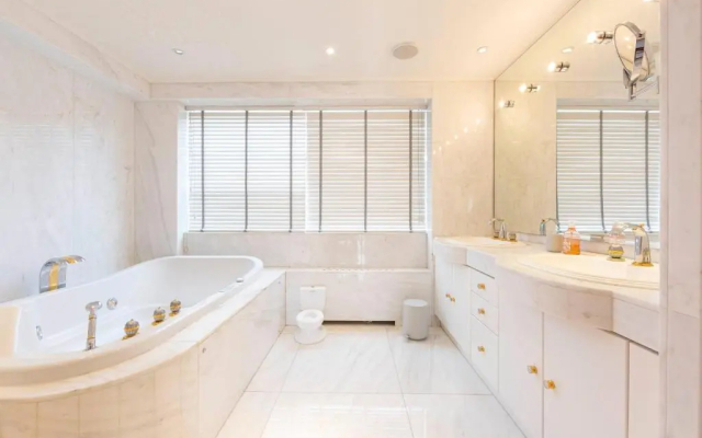 Luxury penthouse breathtaking sea view 200m2 terrace in the Cannes center - Hotel in 戛纳 - Photo 2