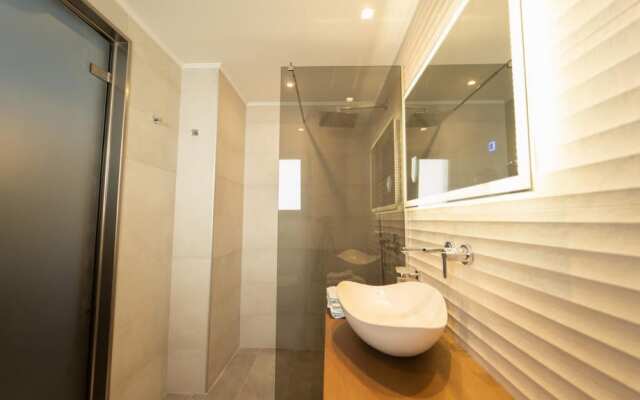 Villa Halcyon in St Stefanos Bay