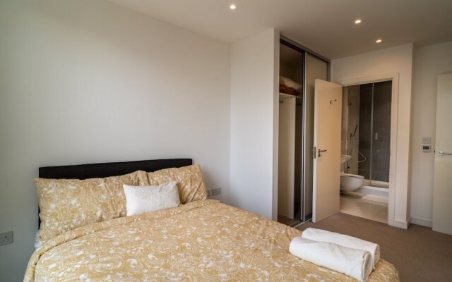 Luxury 2-bed Croydon Apartment Near Gatwick