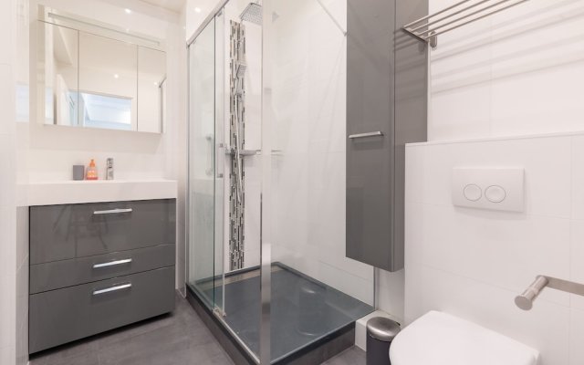 VANEAU - Splendide 3P entre le Martinez et le Miramar