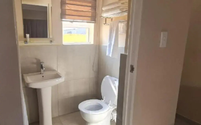 Benoni N12 Hotel