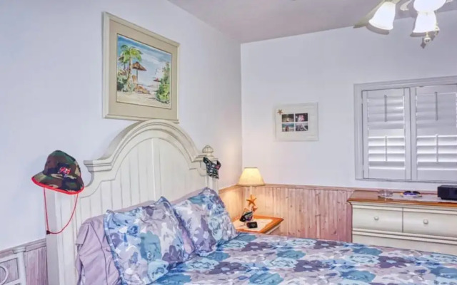 Sunset Beach Chateau Treasure Island 8470