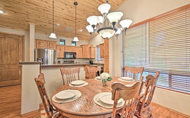 < 1 Mi to Torreon Golf Club: Show Low Condo