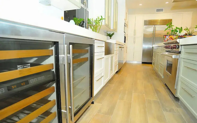 6 Bedroom Homes in Miami by TMG
