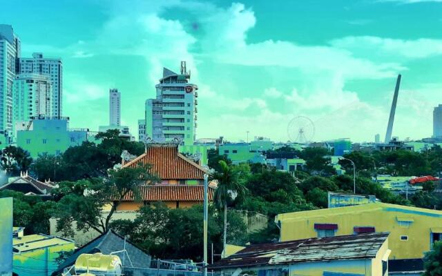 Sena home 4th-Rooftop Overlooking Danang Dragon bridge