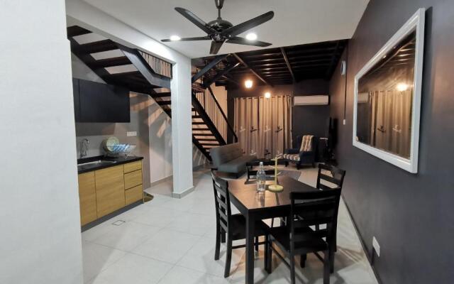 Lakeview Duplex Apartment Free WiFi and Netflix