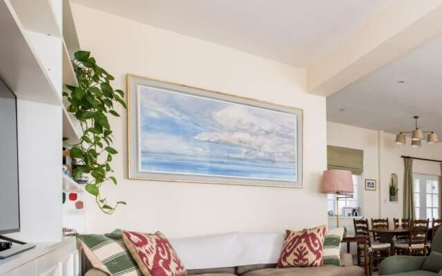 Traditional Treasure 3 BR Home Hyde Park