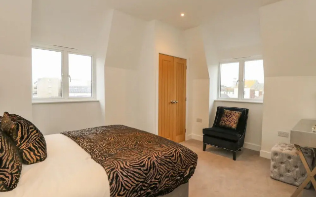 Harbourside Haven Penthouse 2