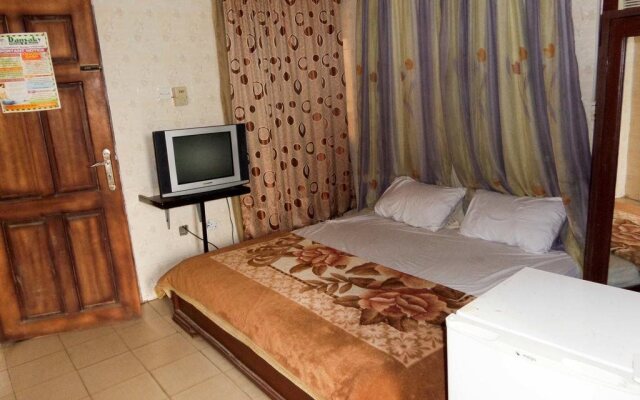 Dansaky Hotels & Suites