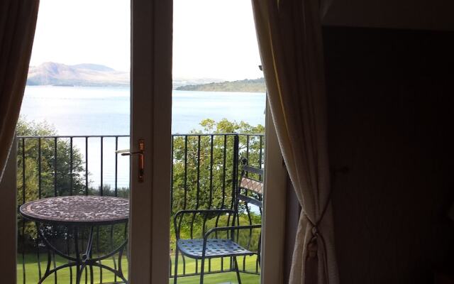 14 Lomond Castle