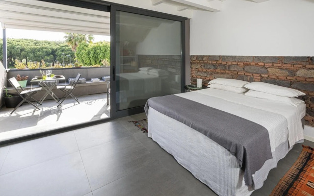 Design Apartment With Terrace by Wonderful Italy