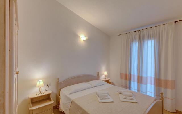 Residence Badus apartment with sea view