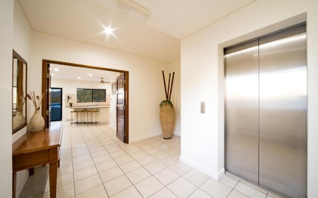 Portside Whitsunday Apartments