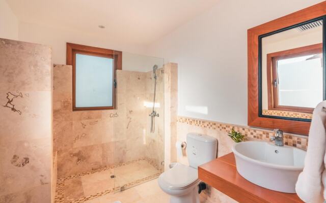 Amazing Villa With Ocean View at Puerto Bahia E6