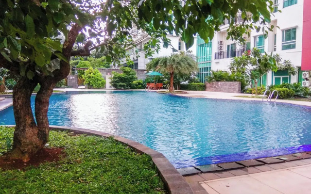 Nice And Comfort 2Br Apartment At Woodland Park Residence