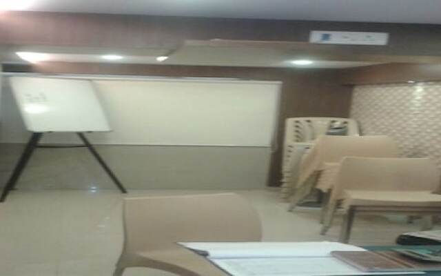 Room Maangta 211 - Thane West