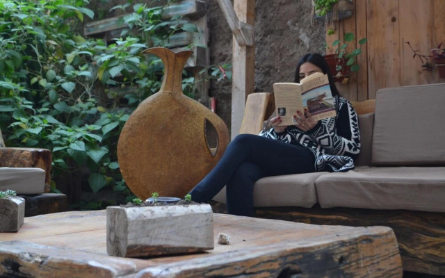 Hostal Valle Mistral - Hostel