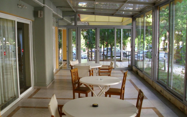 Hotel Cybele