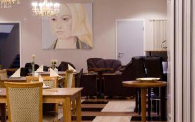 Ross Messehotel