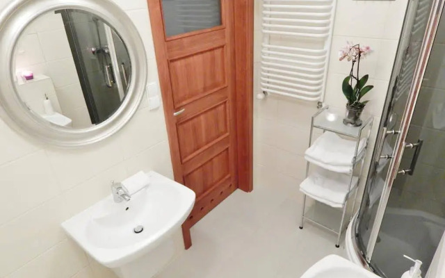 Aravel Old Town Apartments