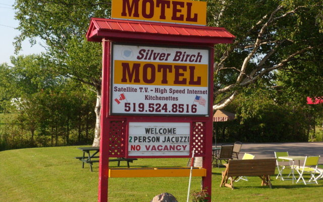 Silver Birch Motel