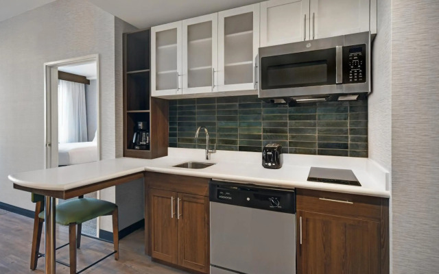 Staybridge Suites Houston Galleria Area by IHG