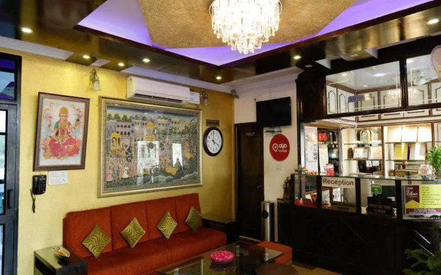 OYO 2730 Hotel Ethnic Residency