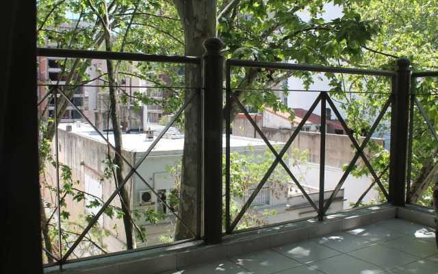 Laprida Suites
