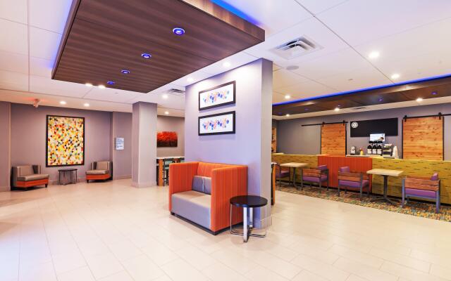 Holiday Inn Express & Suites Perryton by IHG
