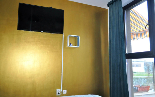 New Apartment at a Great Location