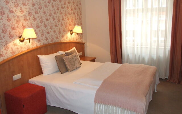 Hotel Stare Miasto Old Town