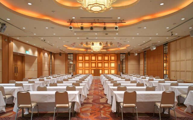 Alpico Plaza Hotel