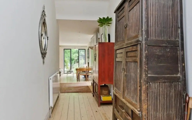 Gorgeous 1 Bed Garden Flat, Kensal