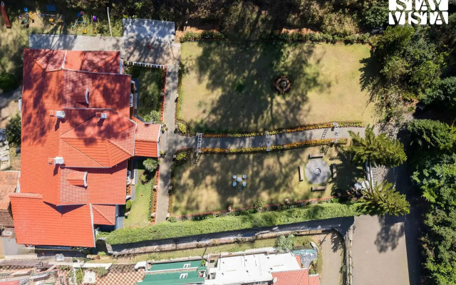 StayVista at Greenwood Bungalow