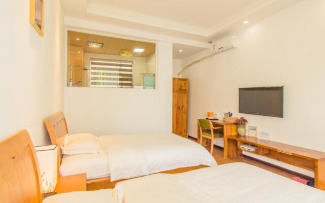Jue Se Garden Theme Inn