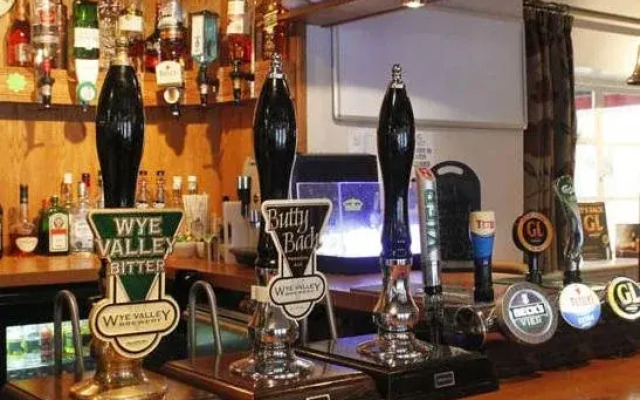 The Crown & Sceptre