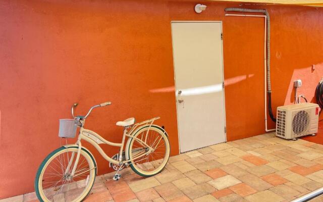 The Ocean Palms Suite