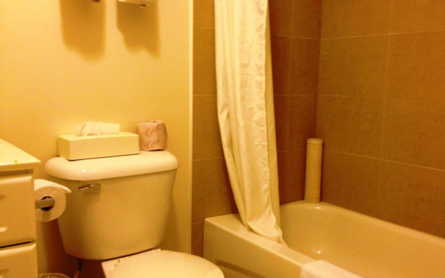 Woodstock Inn and Suites