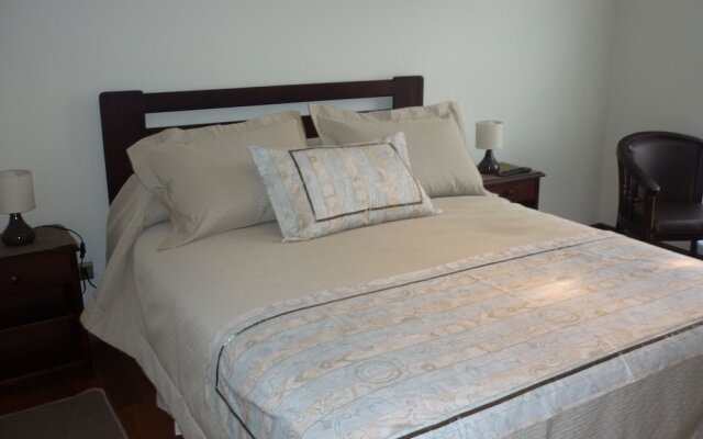 Hotel y Apart Dos Castaños